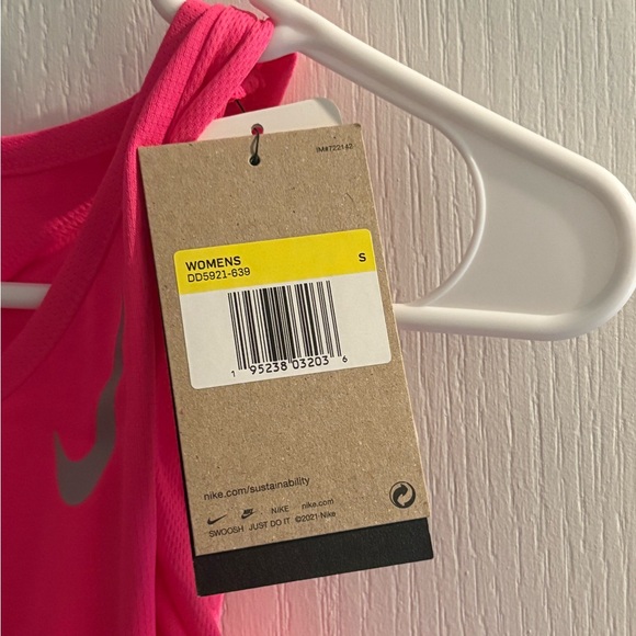 Nike Dri-Fit Race Womens Small Cropped Running Tank New with Tags - Picture 2 of 3